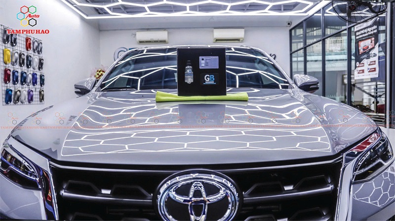 Phủ Ceramic GB cho Toyota Fortuner - Image 2