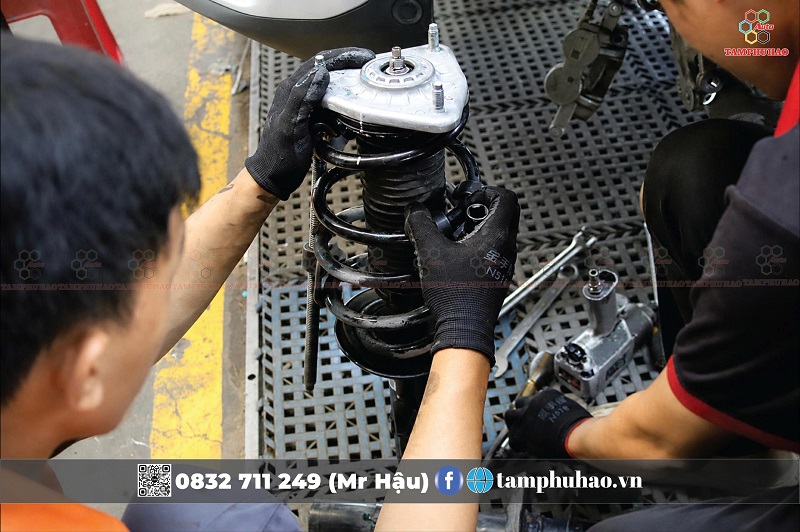 Lắp phuộc Tein cho xe điện Vinfast VF8 - Image 7
