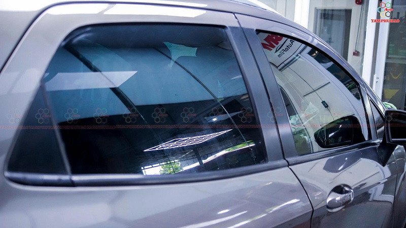Dán phim cách nhiệt 3M chính hãng cho Ford EcoSport - Image 3