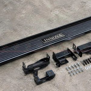 Lắp thêm bệ bước cho Toyota Innova