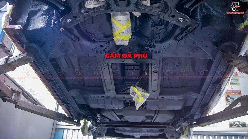 Phủ gầm gốc nước Onzca P993 – Bảo vệ toàn diện khung gầm ô tô, chống rỉ sét - Image 6