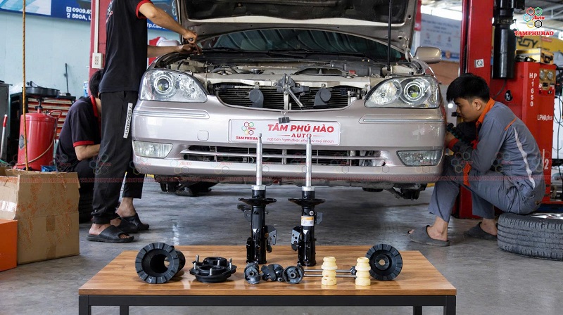Dịch vụ thay thế và bảo dưỡng phụ tùng gầm cho Toyota Camry